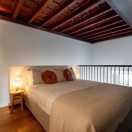 Apartman Maderni Breathtaking - By Myhomeincomo Como