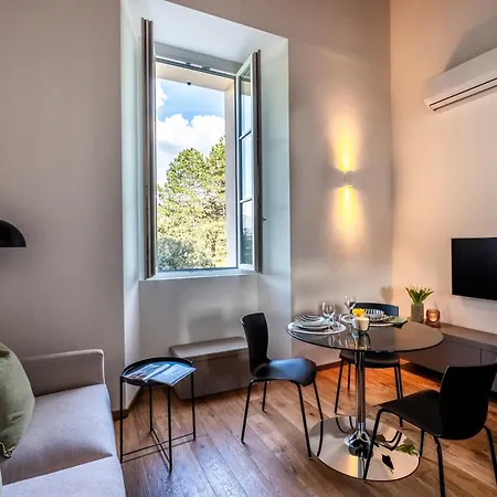 Apartman Maderni Breathtaking - By Myhomeincomo *